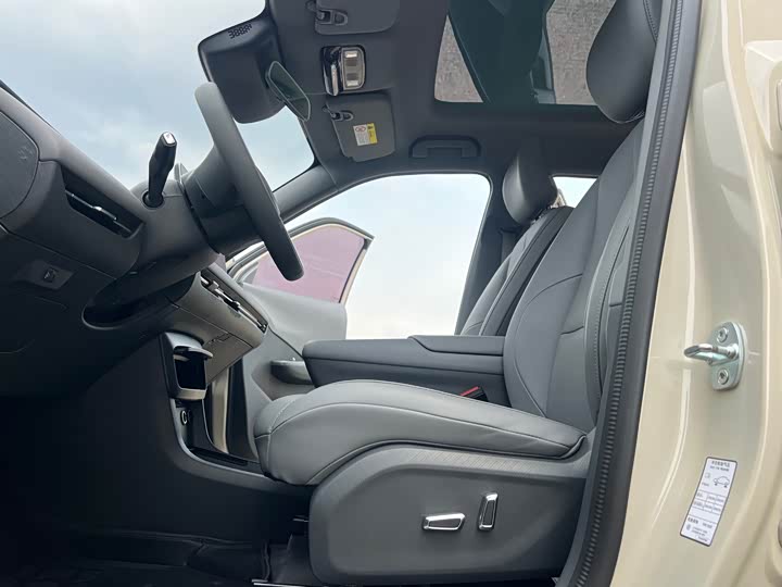 Dongfeng Yipai Nano 06, 2025 — фото 4 из 9