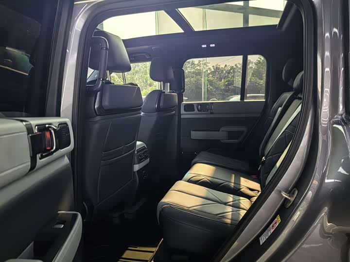 BYD FangChengBao Leopard 5, 2024 — фото 8 из 9