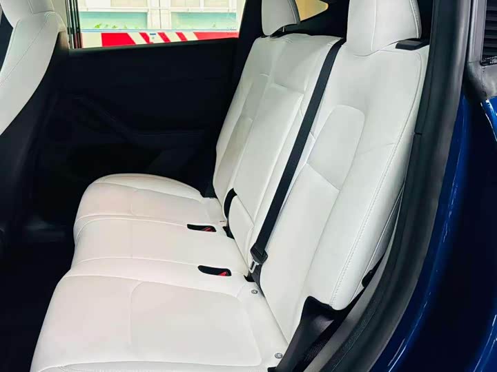 Tesla Model Y, 2023 — фото 8 из 9