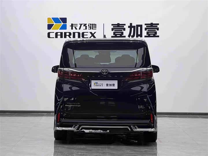 Toyota Alphard, 2023 — фото 4 из 9