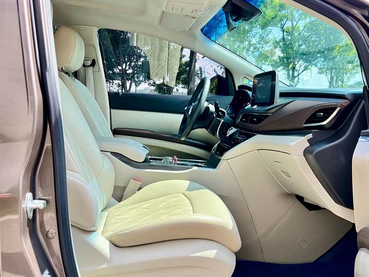 Buick GL8 ES, 2023 — фото 8 из 9