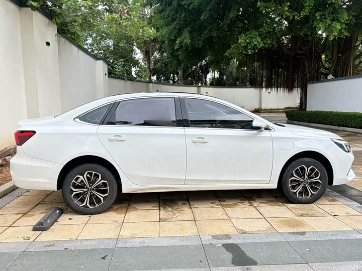 Roewe i6 Max EV, 2023 — фото 6 из 9