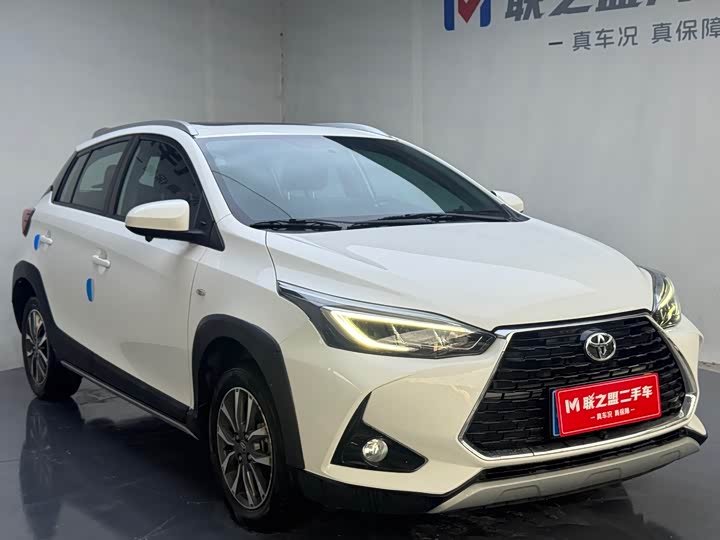 Toyota Yaris L Hatchback, 2022 — фото 3 из 9