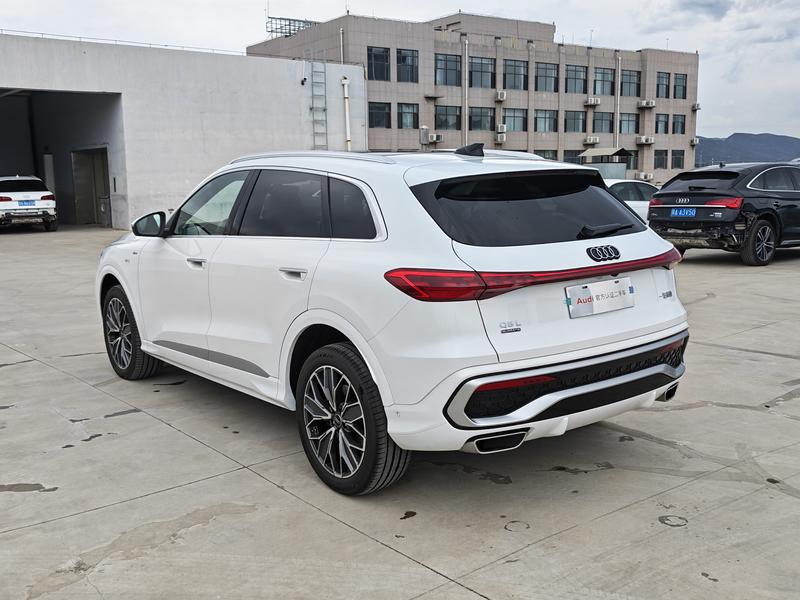 Audi Q5L, 2025 — фото 4 из 11