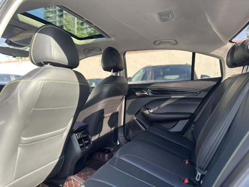 Roewe i5, 2021 — фото 8 из 9