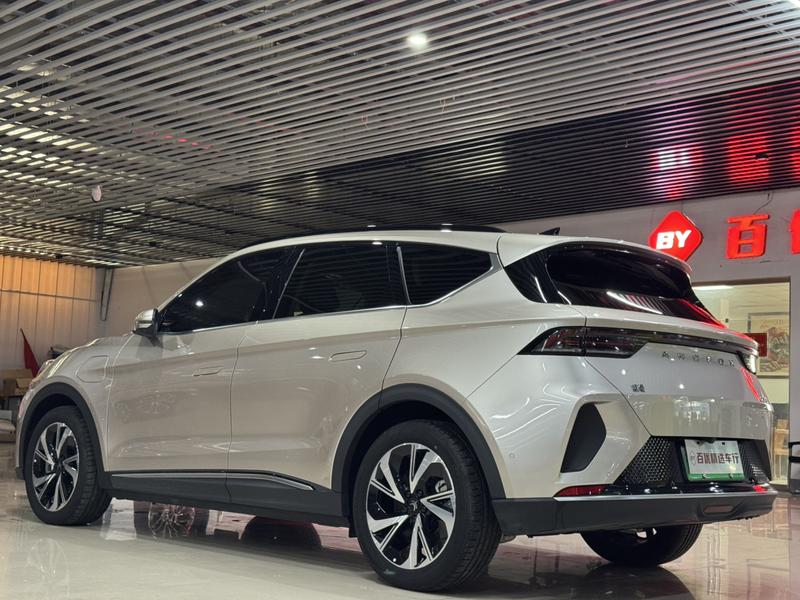 BAIC Arcfox Alpha T6, 2025 — фото 4 из 12