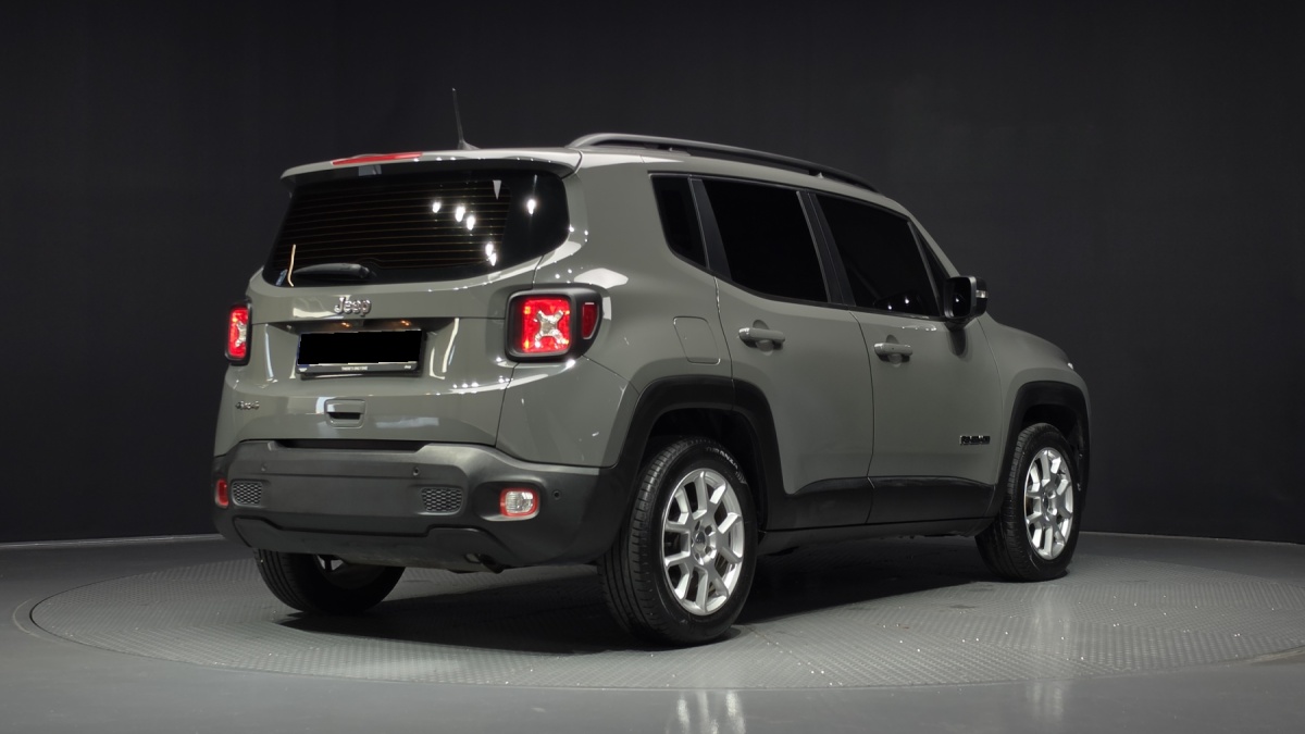 Jeep Renegade, 2022 — фото 2 из 12