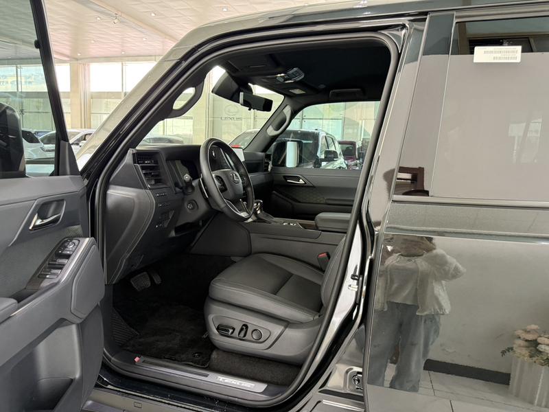 Lexus GX, 2024 — фото 9 из 12