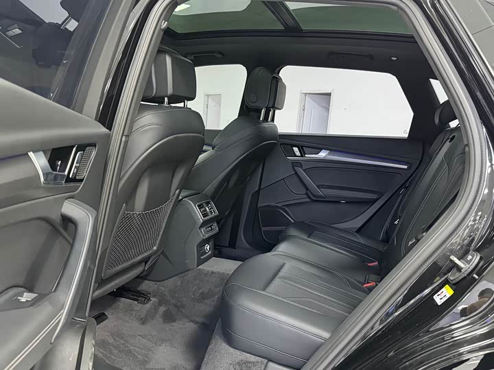 Audi Q5L, 2025 — фото 6 из 9