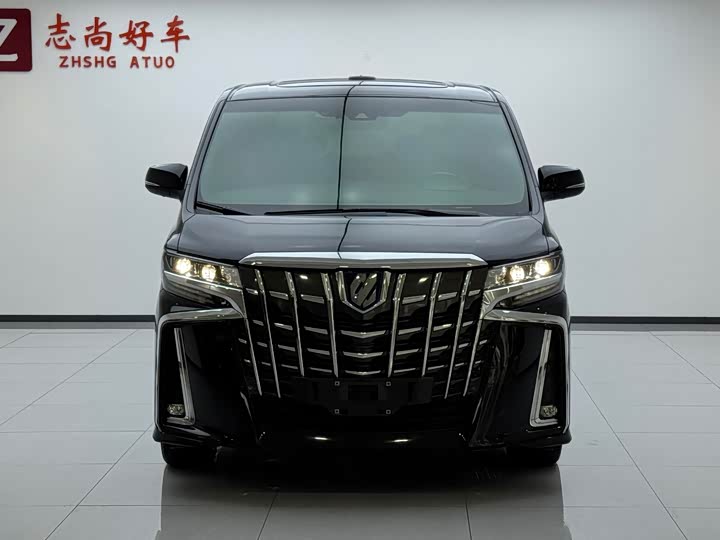 Toyota Alphard, 2022 — фото 2 из 9