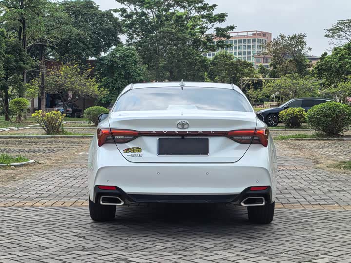 Toyota Avalon, 2023 — фото 6 из 9