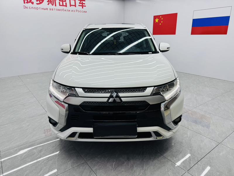 Mitsubishi Outlander, 2021 — фото 2 из 12