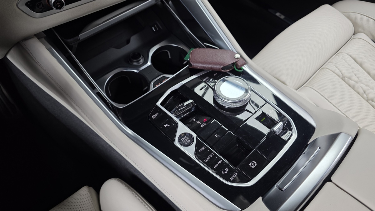 BMW X6, 2025 — фото 9 из 12
