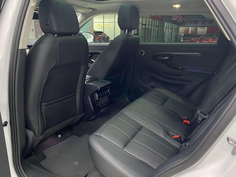 Land Rover Range Rover Evoque L, 2023 — фото 12 из 12