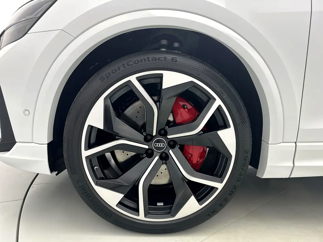 Audi RS Q8, 2023 — фото 8 из 10