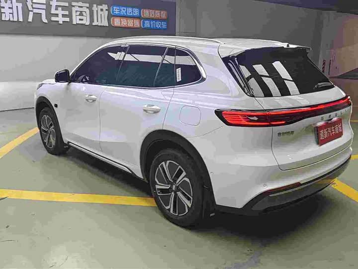 Geely Galaxy Starship 7, 2025 — фото 6 из 9