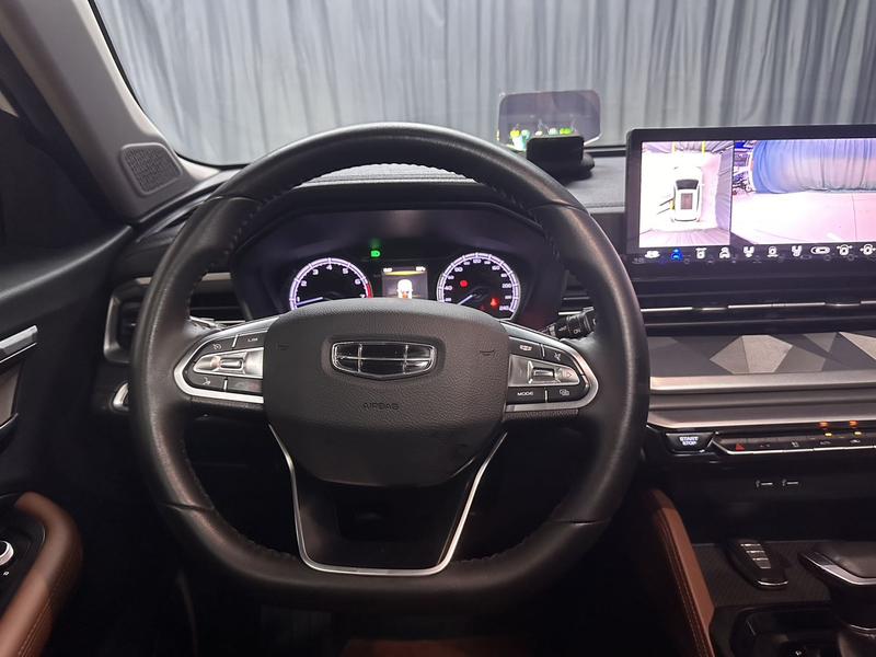 Geely Vision X6, 2023 — фото 9 из 12