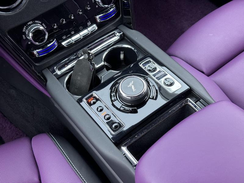 Rolls-Royce Cullinan, 2023 — фото 9 из 12