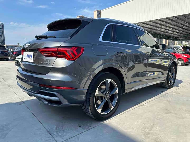 Audi Q3, 2022 — фото 5 из 9