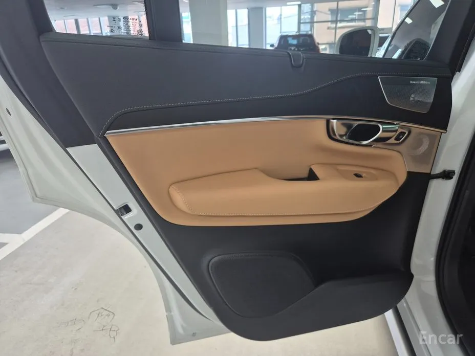Volvo XC90, 2025 — фото 11 из 12