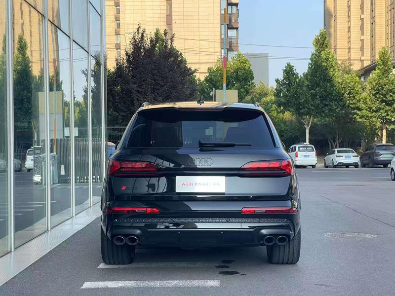 Audi SQ7, 2025 — фото 4 из 10