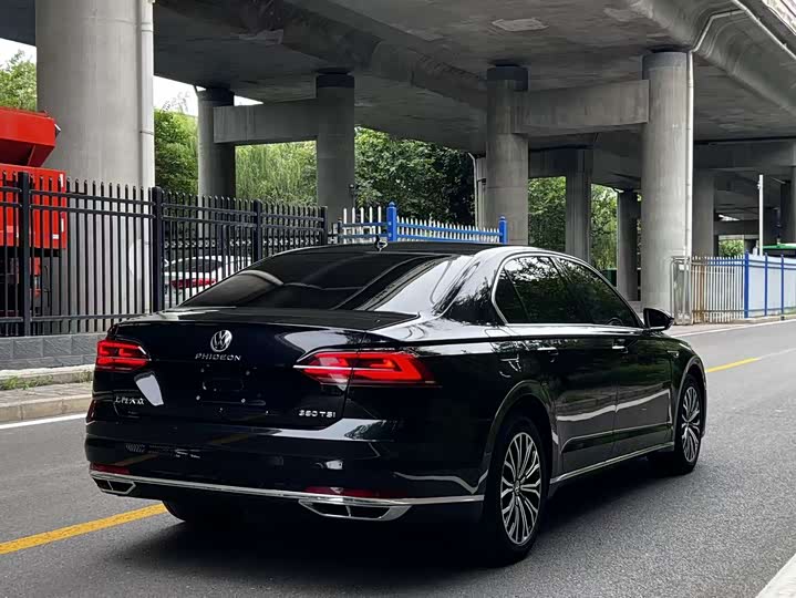 Volkswagen Phideon, 2022 — фото 7 из 9