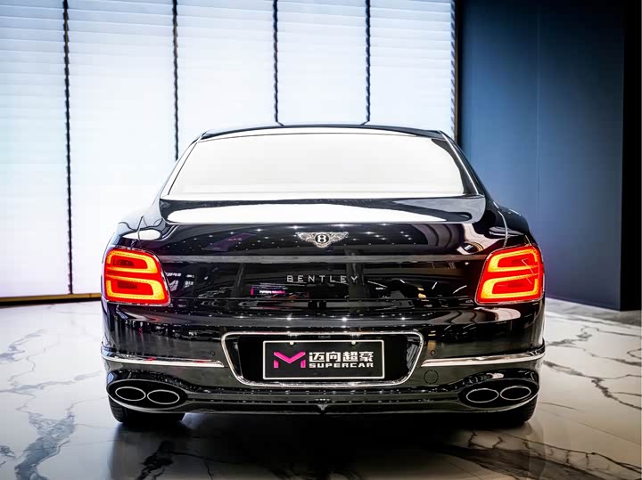 Bentley Flying Spur Hybrid, 2022 — фото 3 из 9