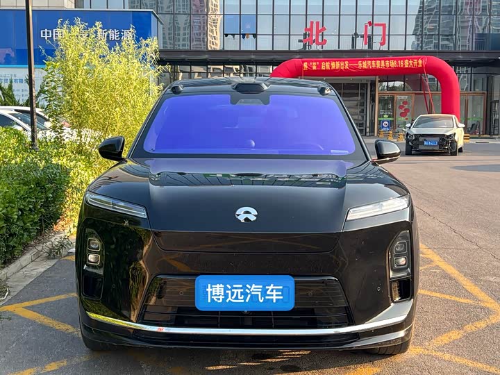 Nio ES8, 2025 — фото 2 из 9