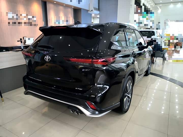 Toyota Crown Kluger, 2025 — фото 7 из 9
