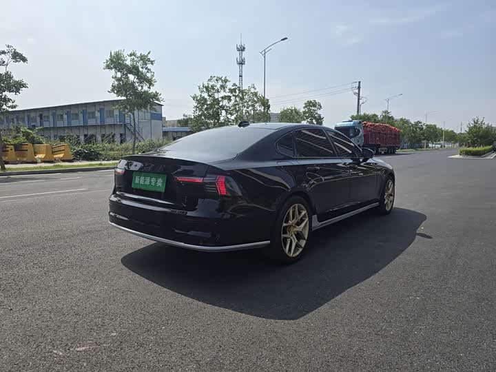 Volvo S90 Hybrid, 2025 — фото 9 из 9