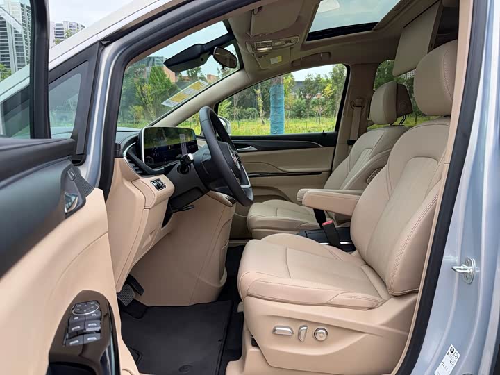 Buick GL8 Hybrid, 2025 — фото 6 из 9