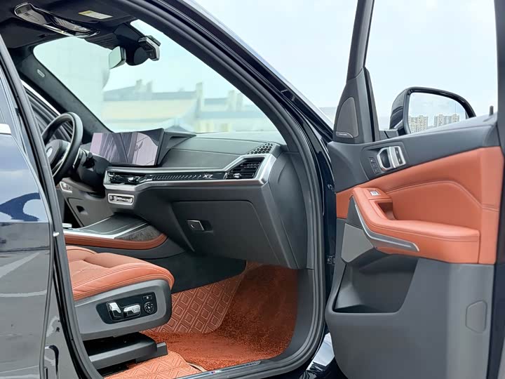 BMW X7, 2023 — фото 6 из 7