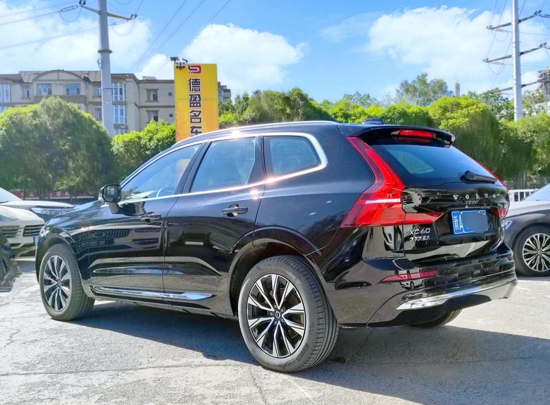 Volvo XC60, 2024 — фото 4 из 12