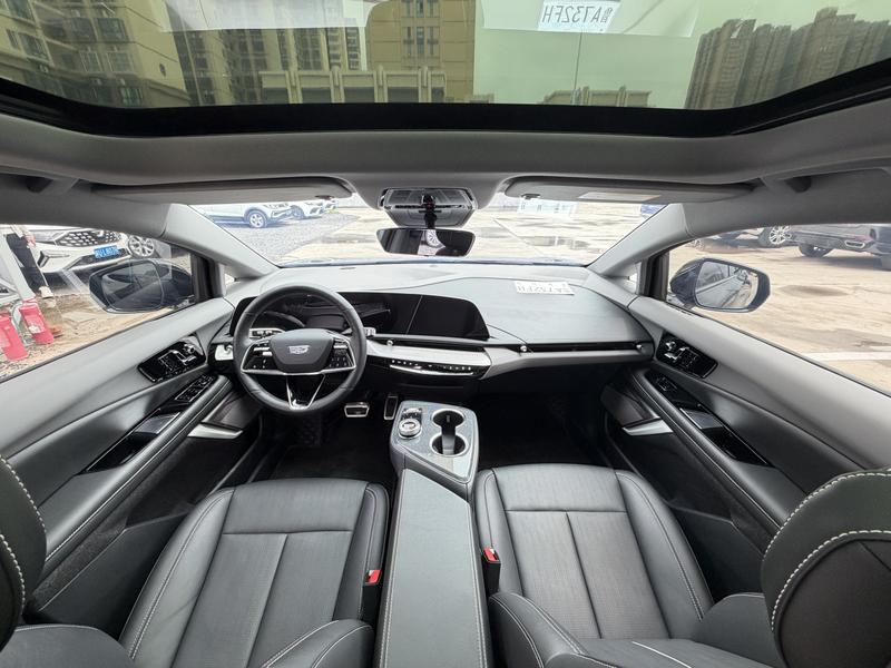 Cadillac Optiq, 2024 — фото 9 из 12