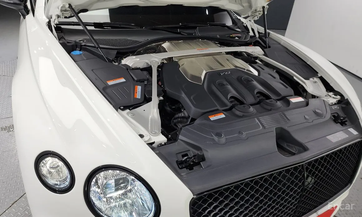 Bentley Continental GT, 2023 — фото 6 из 12