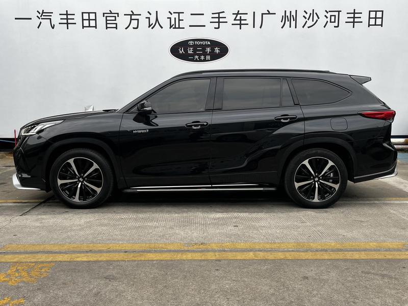 Toyota Crown Kluger, 2022 — фото 4 из 12