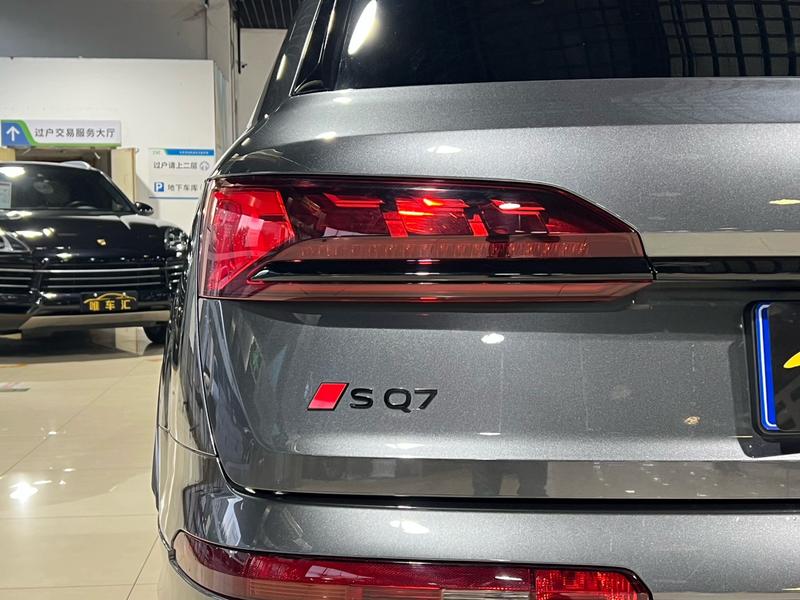 Audi SQ7, 2024 — фото 9 из 12