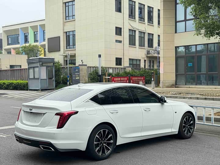 Cadillac CT5, 2022 — фото 6 из 9