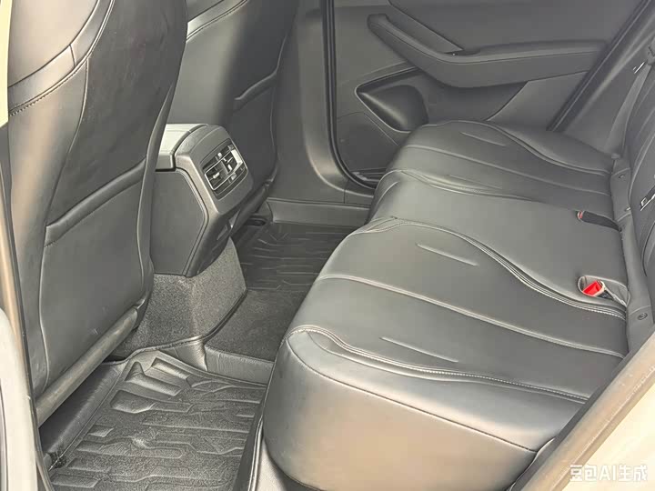 BYD Qin Plus, 2023 — фото 6 из 9
