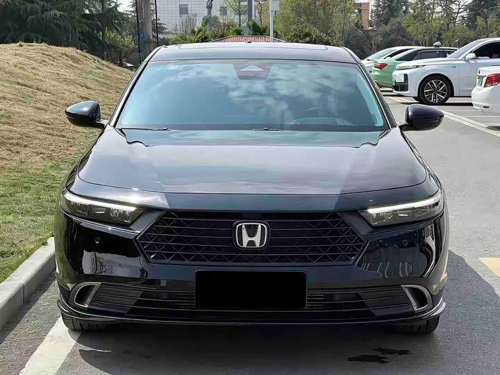 Honda Accord, 2023 — фото 2 из 9