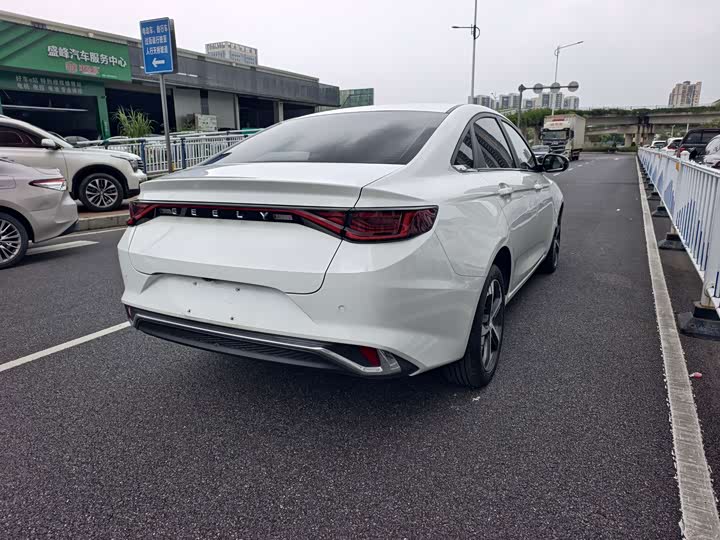 Geely Emgrand L, 2022 — фото 7 из 9