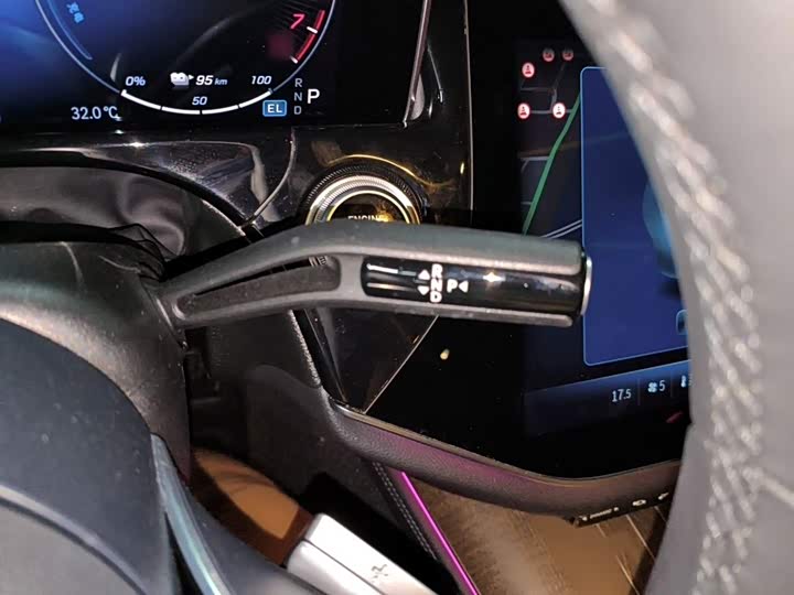 Mercedes-Benz E-Class Hybrid, 2025 — фото 7 из 9