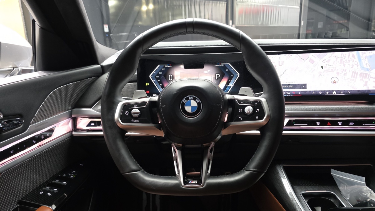 BMW 7 Series, 2023 — фото 12 из 12