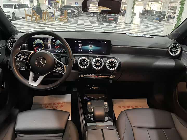 Mercedes-Benz A-Class, 2022 — фото 5 из 9