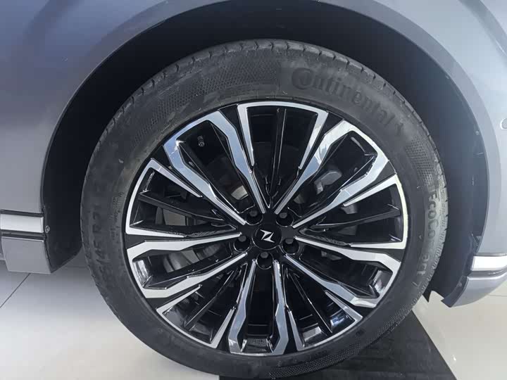Dongfeng Yipai eπ 008, 2025 — фото 6 из 9