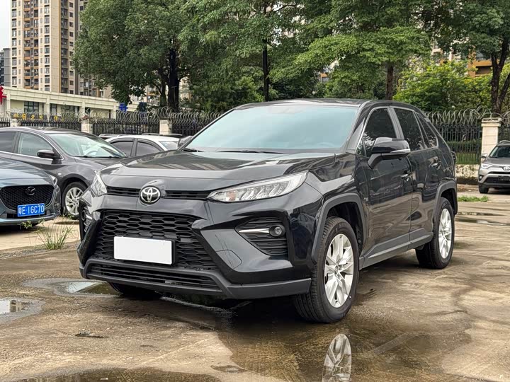 Toyota Wildlander, 2022 — купить в Брянске под ключ