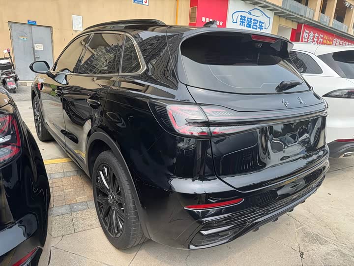 Hongqi HS5, 2025 — фото 4 из 9
