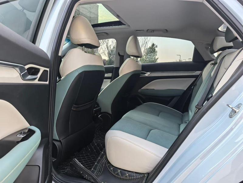 Geely Emgrand L Hi·P Hybrid, 2022 — фото 10 из 11