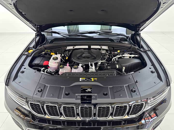 Jeep Grand Cherokee Hybrid, 2026 — фото 7 из 9