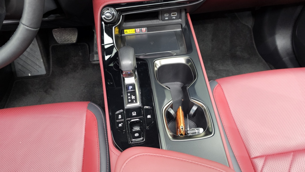 Lexus NX, 2024 — фото 9 из 12